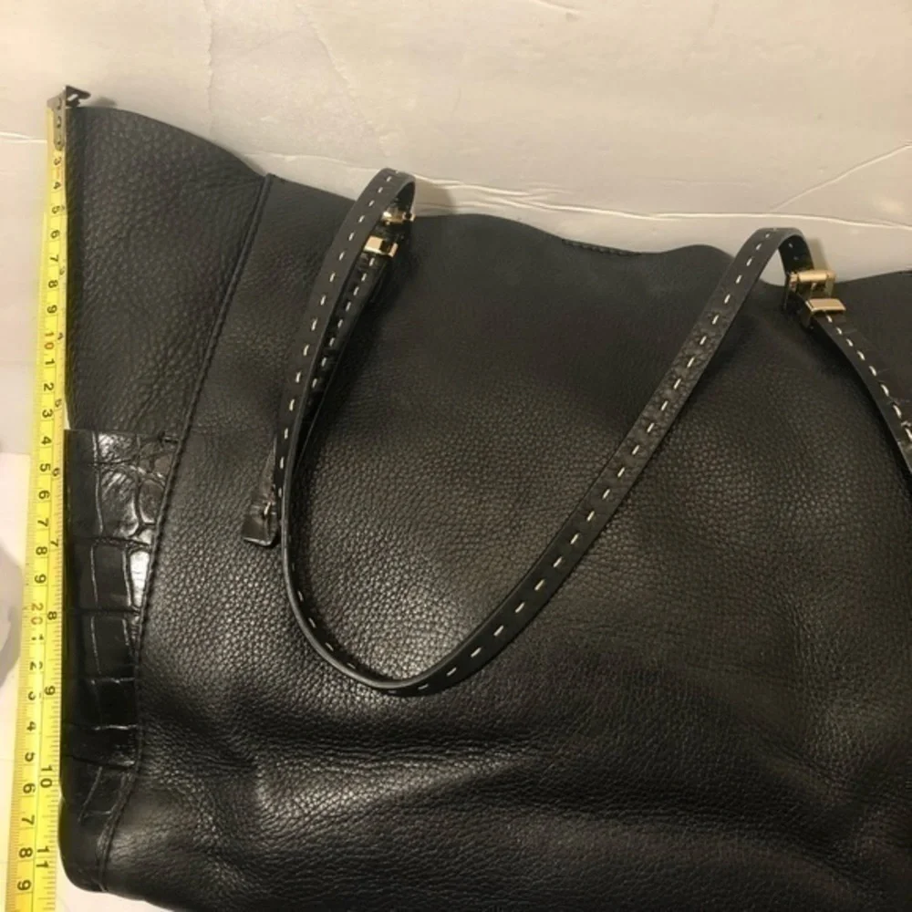 Michael kors luxury collection black leather bag